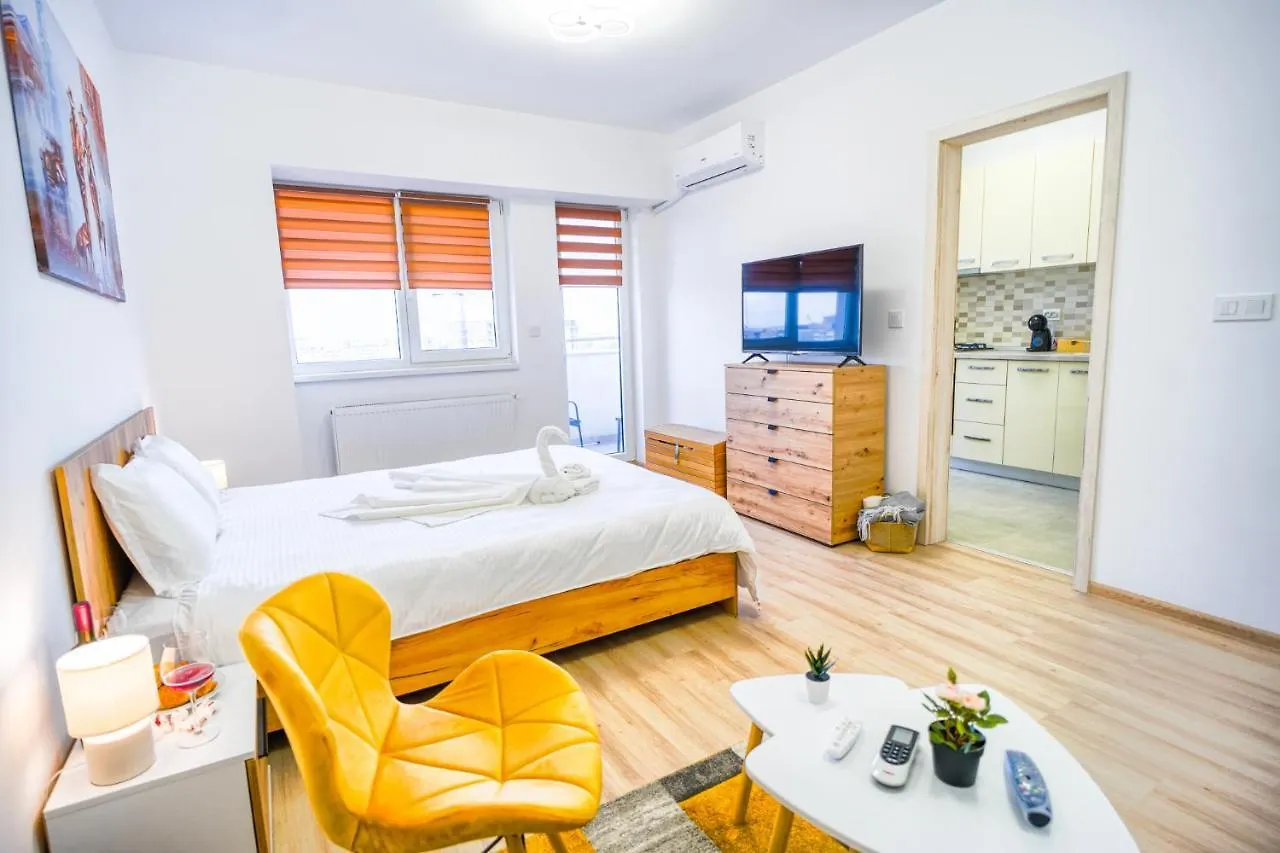 Contemporary Studio With Balcony - New Building Bucharest Apartment