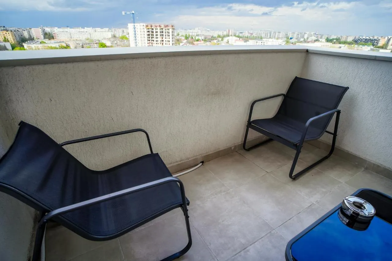 Contemporary Studio With Balcony - New Building Bucharest Apartment
